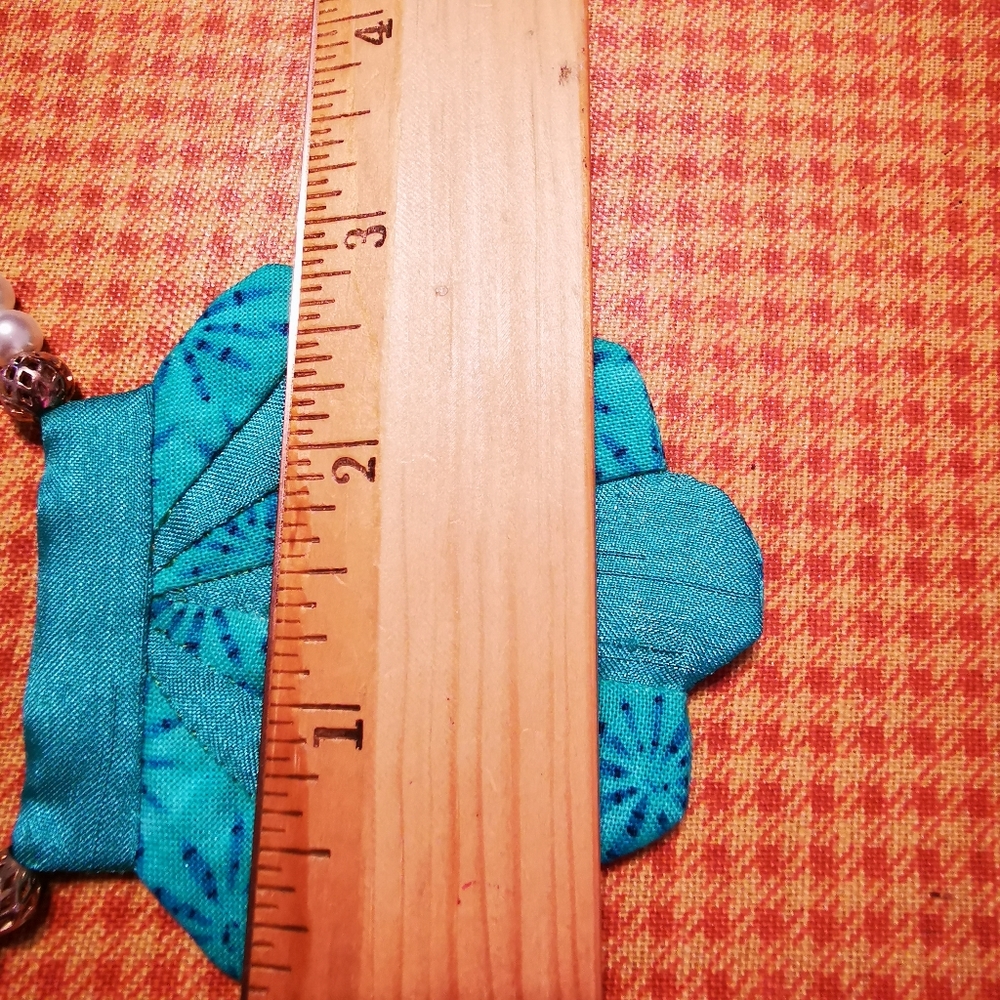 Unique Turquoise Fabric Shell Necklace - Picture 7 of 16